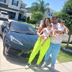 Meet your Posher, Jayline